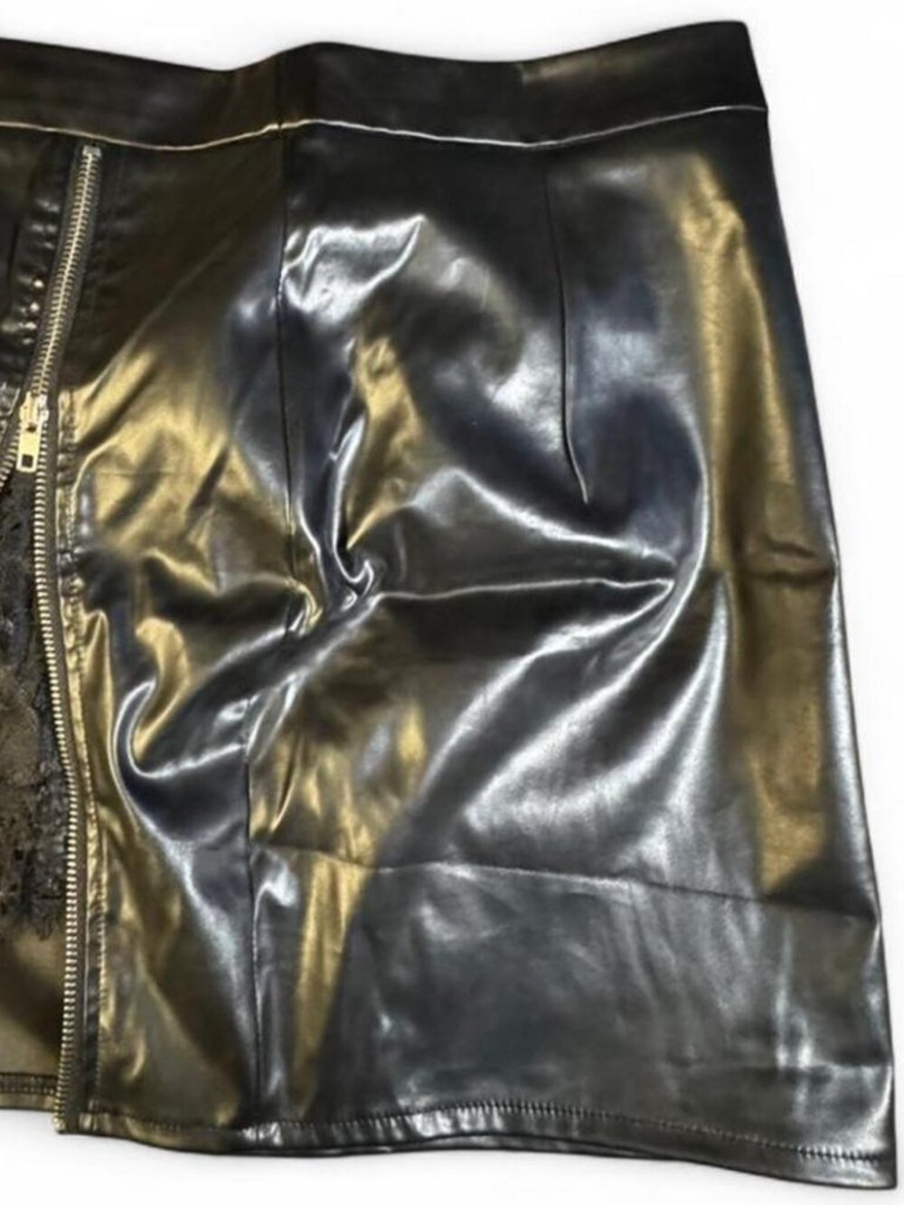 Black faux leather mini skirt with zipper and lace detail, size L - Picture 6 of 7